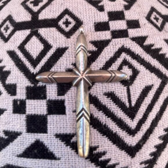 Vintage Navajo Cross Sand Cast Silver Pendant - Picture 1 of 6